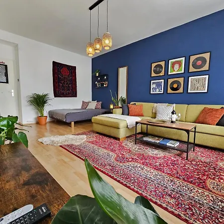 Stone Square Appartement *