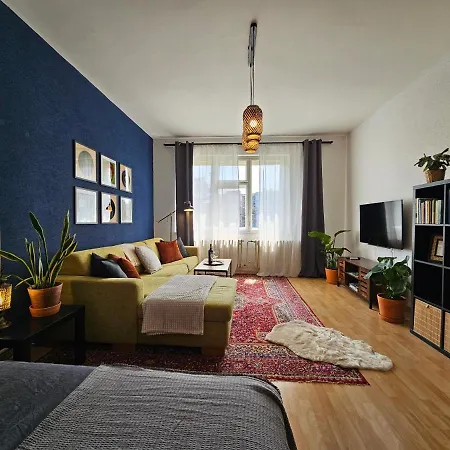 Stone Square Appartement