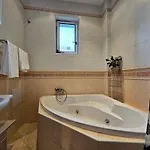 Stone Square Апартаменты